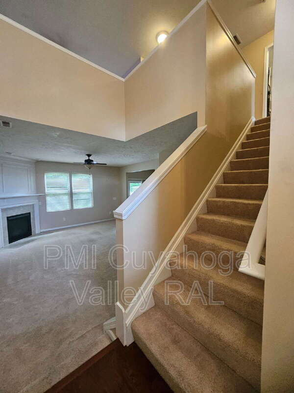 Building Photo - 4046 Gardiner Run