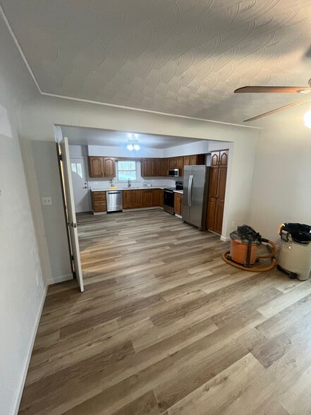 Building Photo - 404 Monongahela Ave