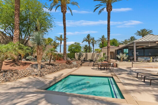 Building Photo - 359 Desert Holly Dr