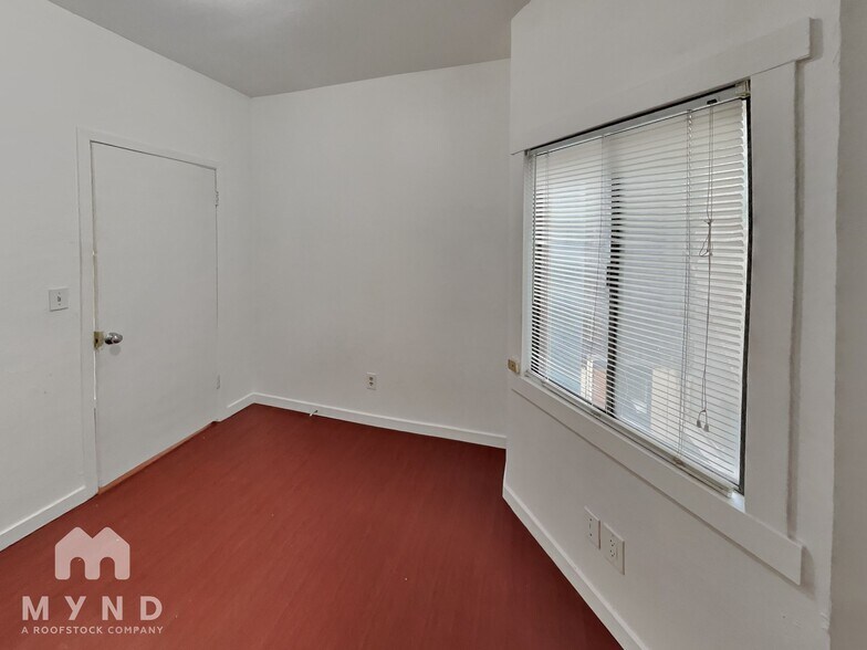 Building Photo - 518 Bryant St