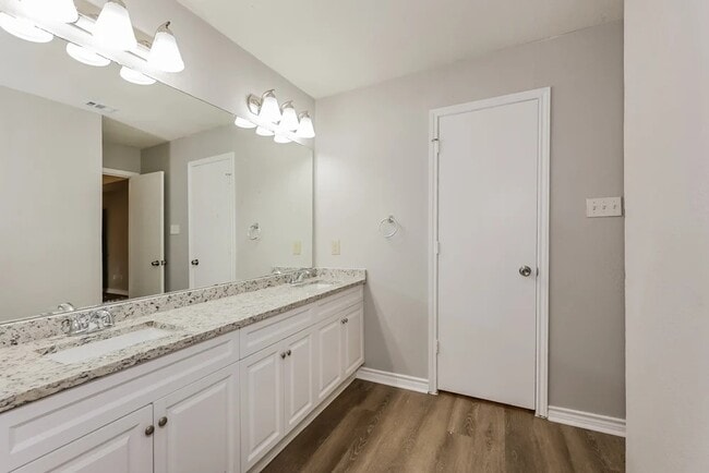 Building Photo - 832 Andalusia Trail