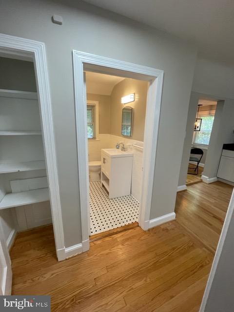 Building Photo - 303 Granville Dr