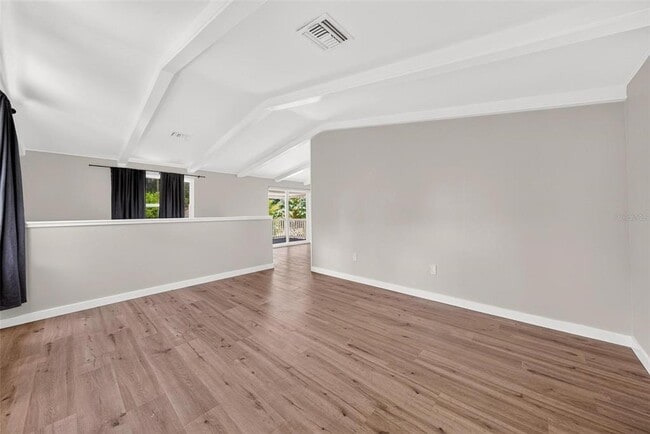 Building Photo - 1099 Grove Ave