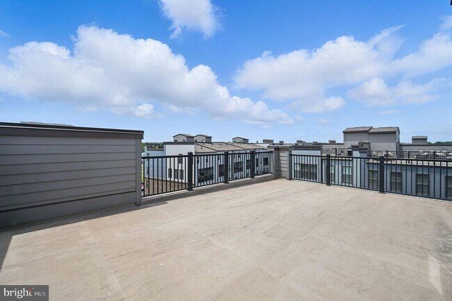 Building Photo - 44623 Wolfhound Sq