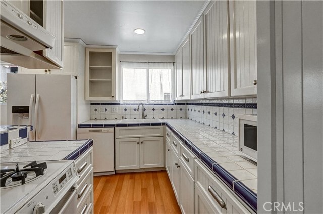 Building Photo - 1711 Grismer Ave