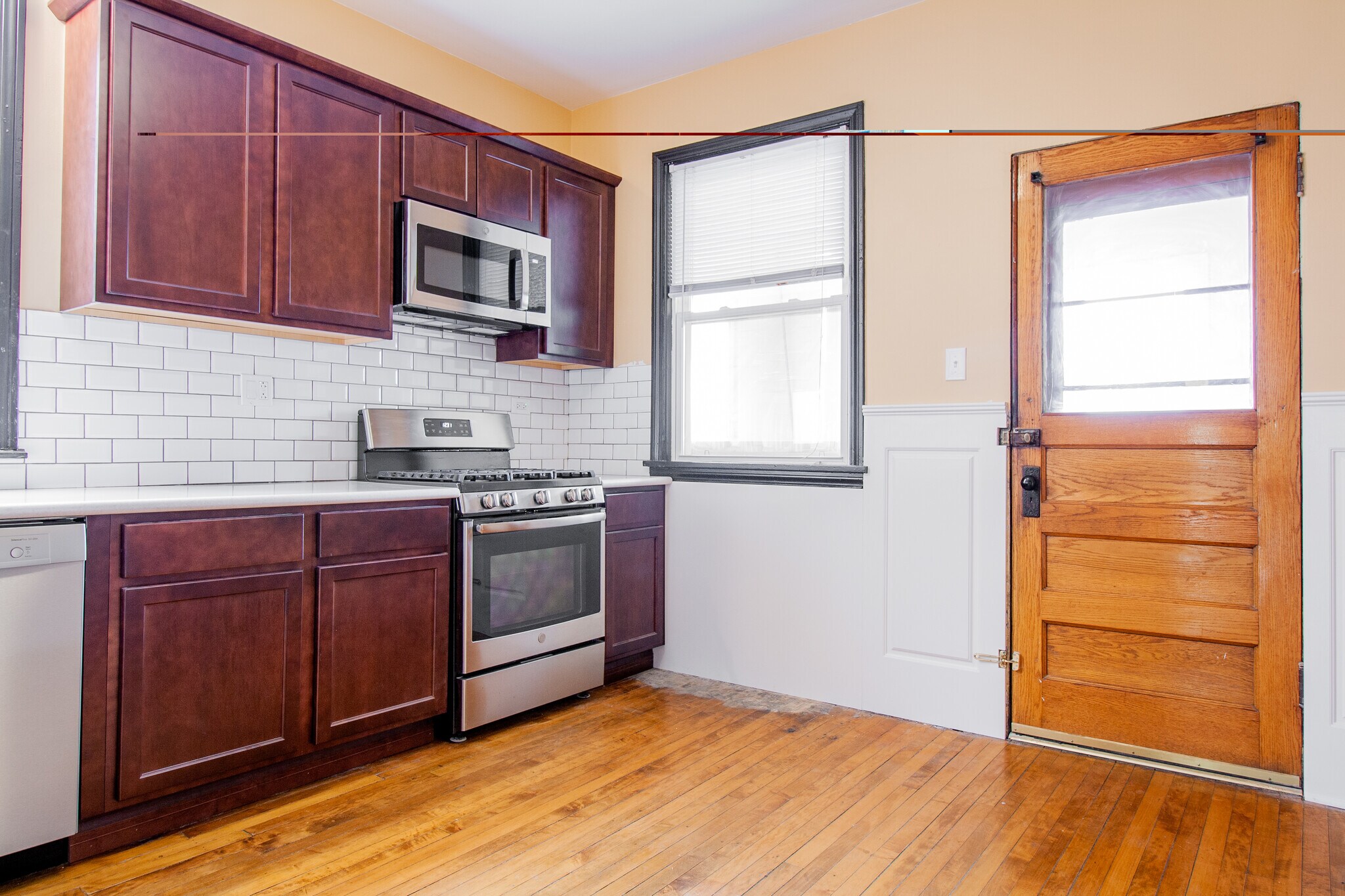 Building Photo - 2430 N Mozart St