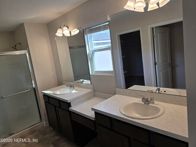 Building Photo - 2537 Wisdom Ct