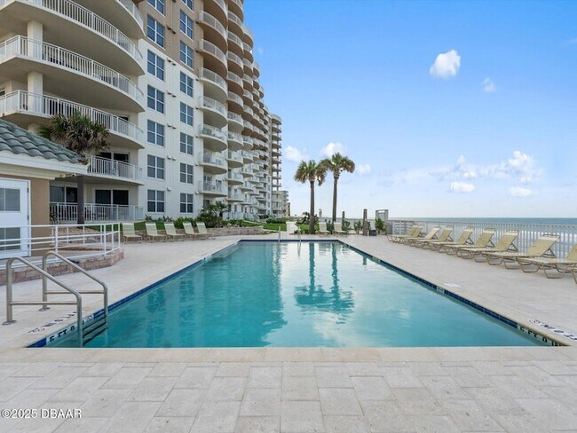 Building Photo - 2403 S Atlantic Ave