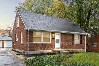 Building Photo - 265 Zandale Dr