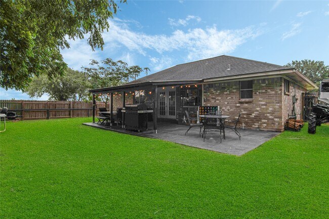 Building Photo - 3601 Clover Ln