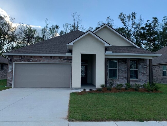 Building Photo - 7601 Trailview Dr