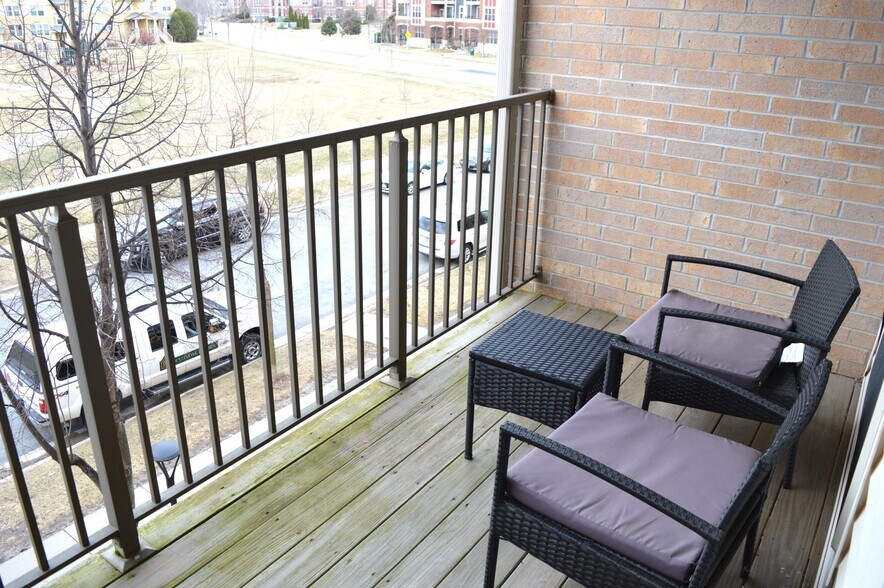 Building Photo - 8201 Mayo Dr