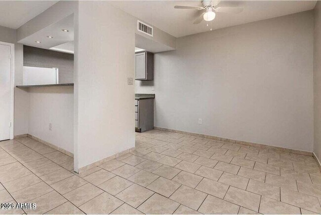 Building Photo - 4522 E Pueblo Ave