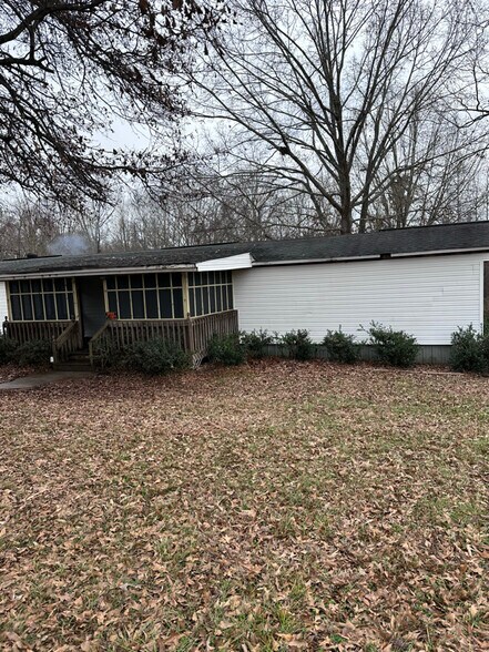 Building Photo - 546 Burnett Dr