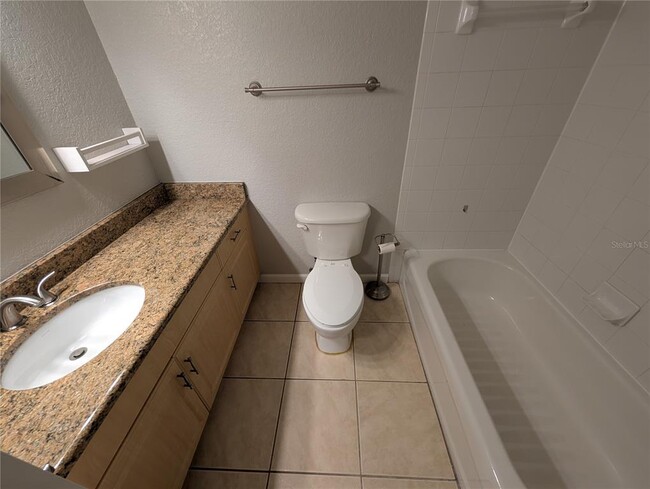 Building Photo - 6212 Ashbury Palms Dr