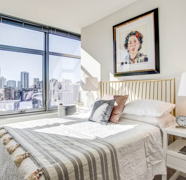 Building Photo - 342 W Chestnut St