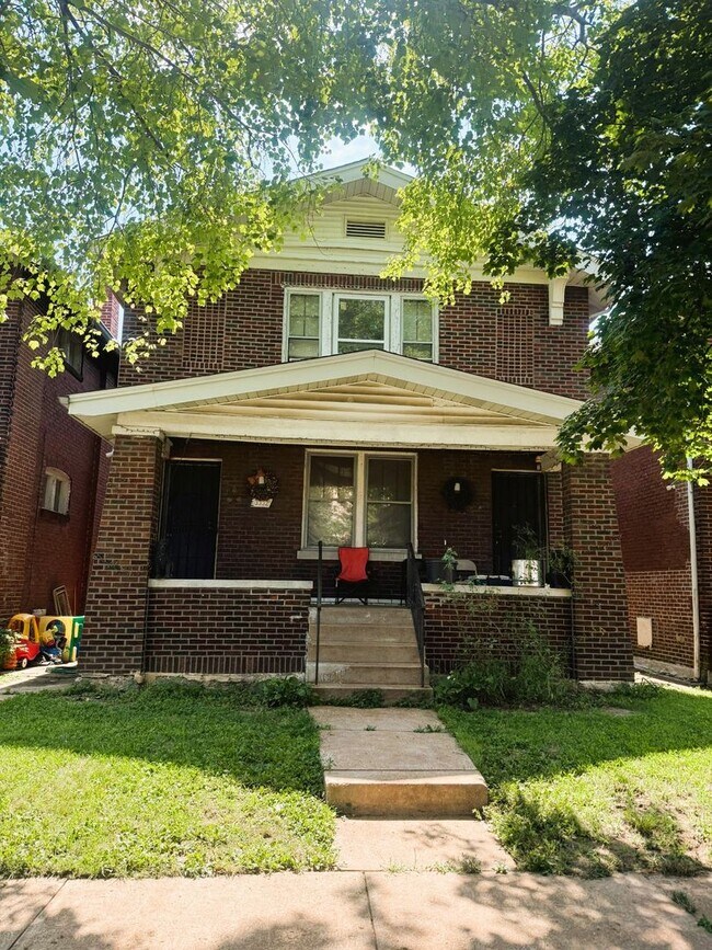 Building Photo - 2nd Floor Unit for Rent