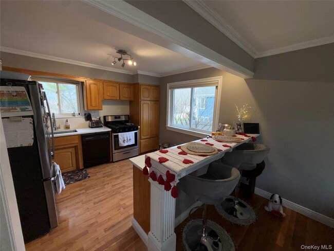 Building Photo - 16 Minkel Rd