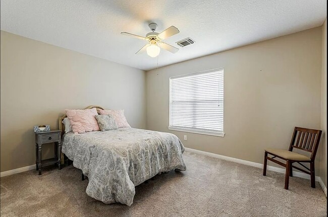 Building Photo - 5434 Chinaberry Grove
