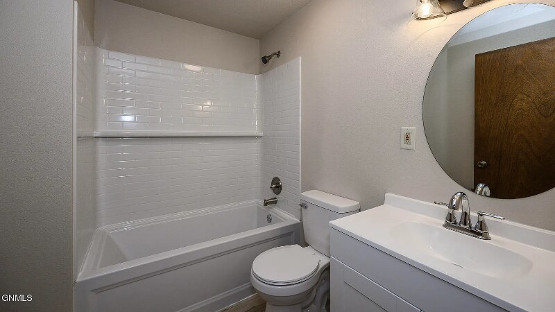 Building Photo - 1731 5th Ave NE