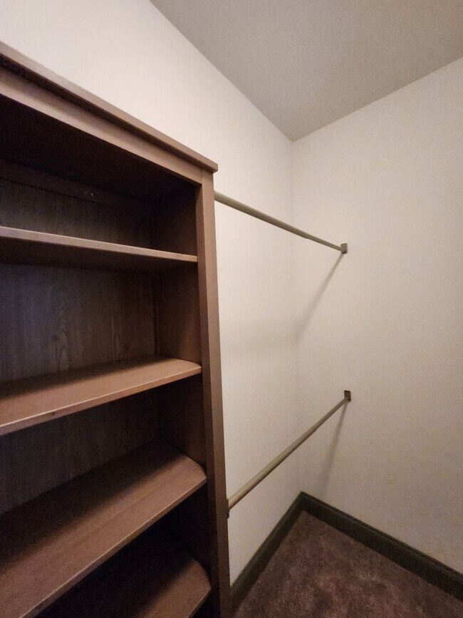 Building Photo - 5814 Whispering Pnes Wy