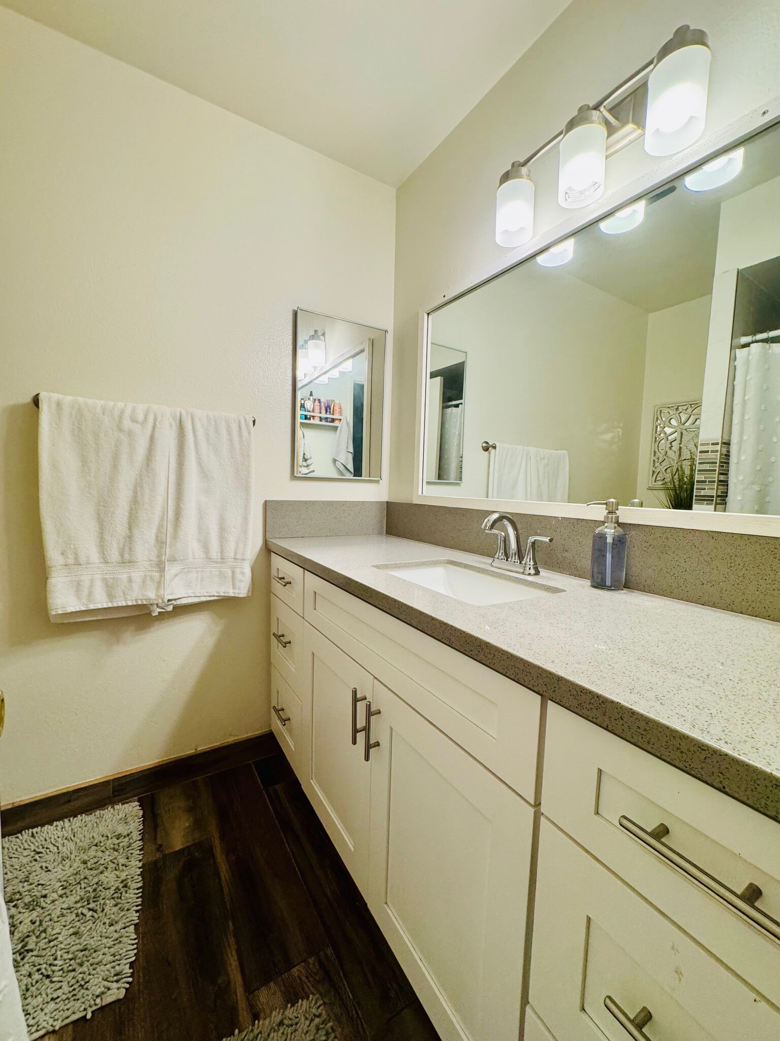 Master Bath - 16932 Lilac Lane