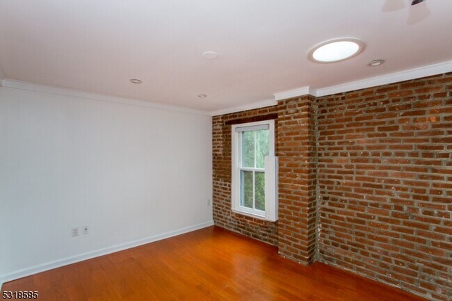 Building Photo - 73 S Main St