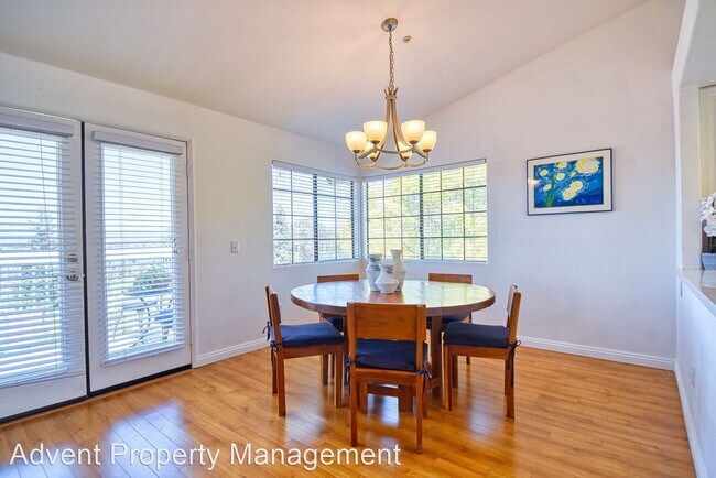 Building Photo - 16430 Avenida Venusto