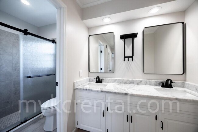 Building Photo - 12012 Ensley Ln