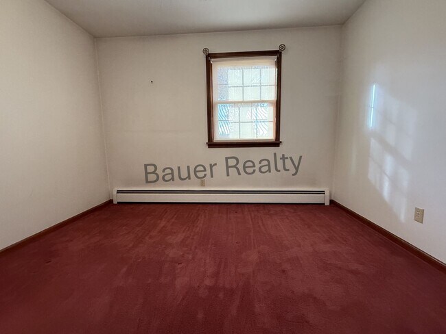 Building Photo - Beautiful County Setting