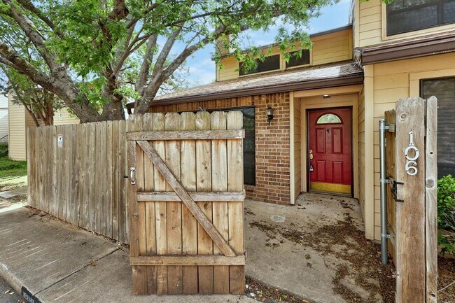 Building Photo - 4159 Steck Ave