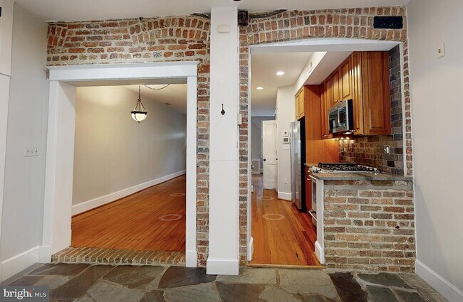 Building Photo - 2031 37th St NW