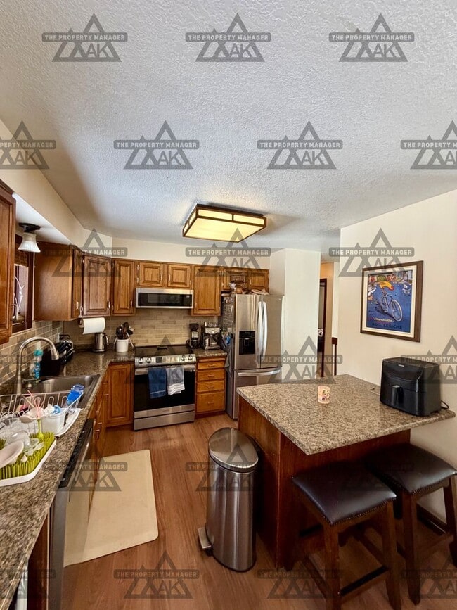 Building Photo - Spacious North Pole Home | 3 Bed, 2 Bath | Fenced Yard + Pet Friendly
