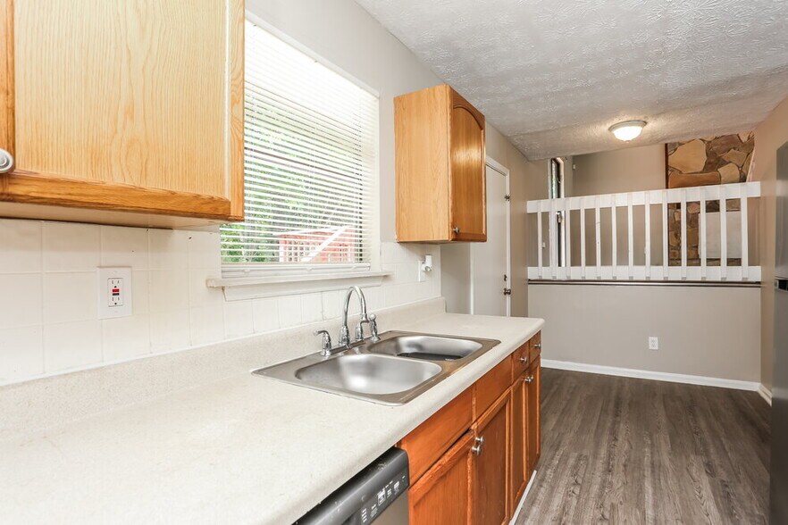 Building Photo - 806 Durham Crossing