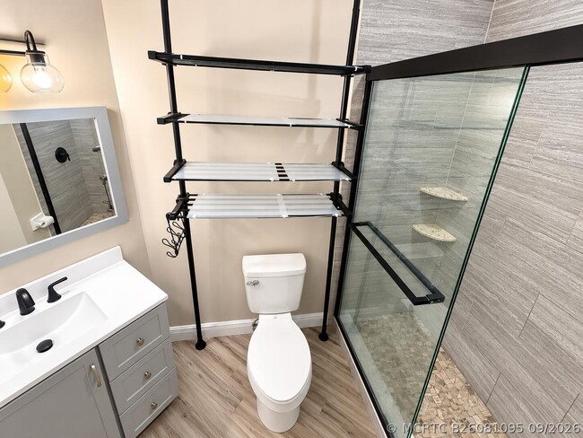 Building Photo - 9847 Perfect Dr