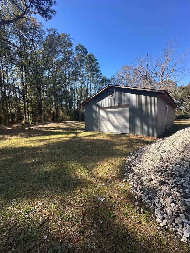 Building Photo - Country Brick Ranch in Callahan