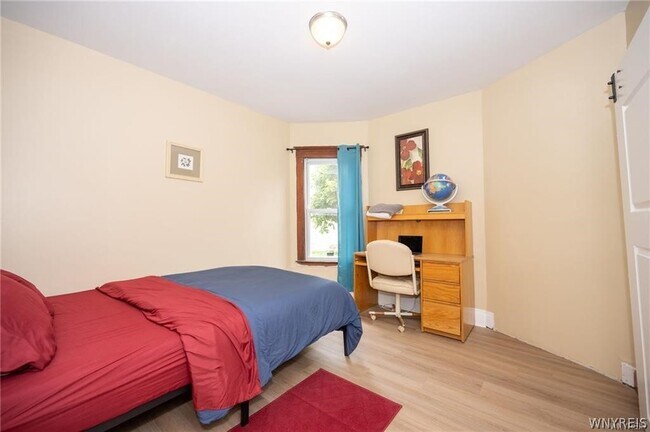 Building Photo - 98 E Delavan Ave