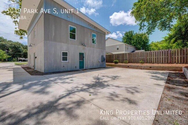 Building Photo - 5049 Park Ave