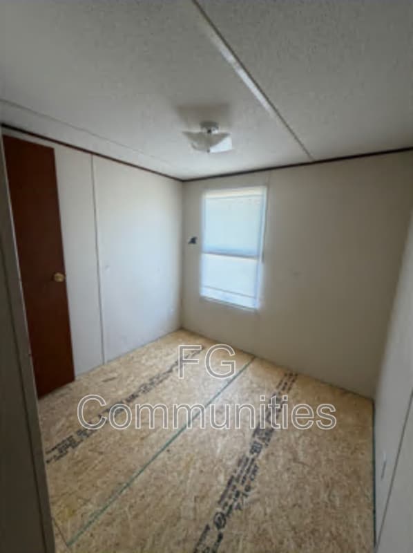 Building Photo - 1791 Breezewood Dr