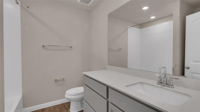 Building Photo - 128 Palo Pinto Dr