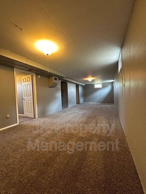Building Photo - 3810 9th Ave S