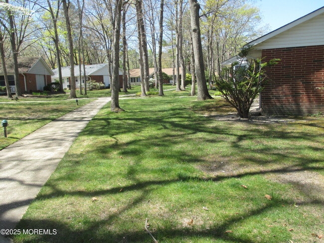 Building Photo - 89D Dorchester Dr
