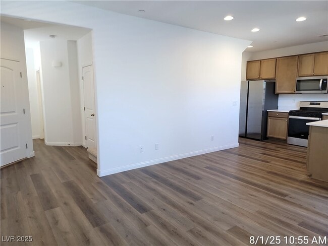 Building Photo - 420 Desert Cadence St