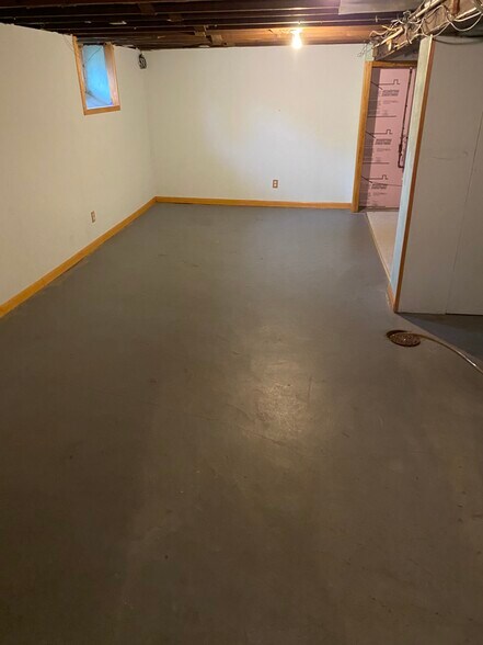 Building Photo - 1321 Baker St