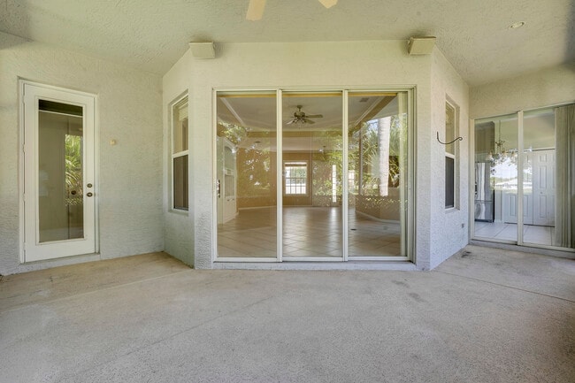 Building Photo - 2444 SW Brookwood Ln
