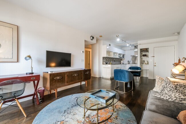 Building Photo - 199 14th St NE