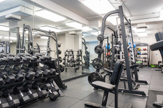 Building Photo - 211 E Ohio St