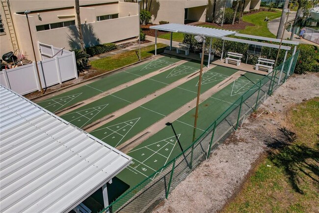 Building Photo - 7540 Bay Island Dr S