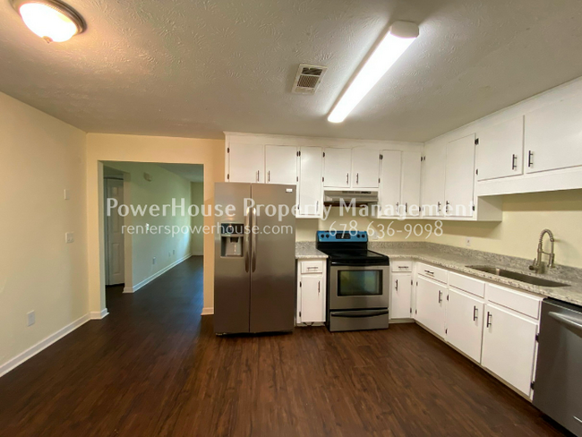 Building Photo - 2 Bedroom, 2 bath condo fourplex in Lawren...