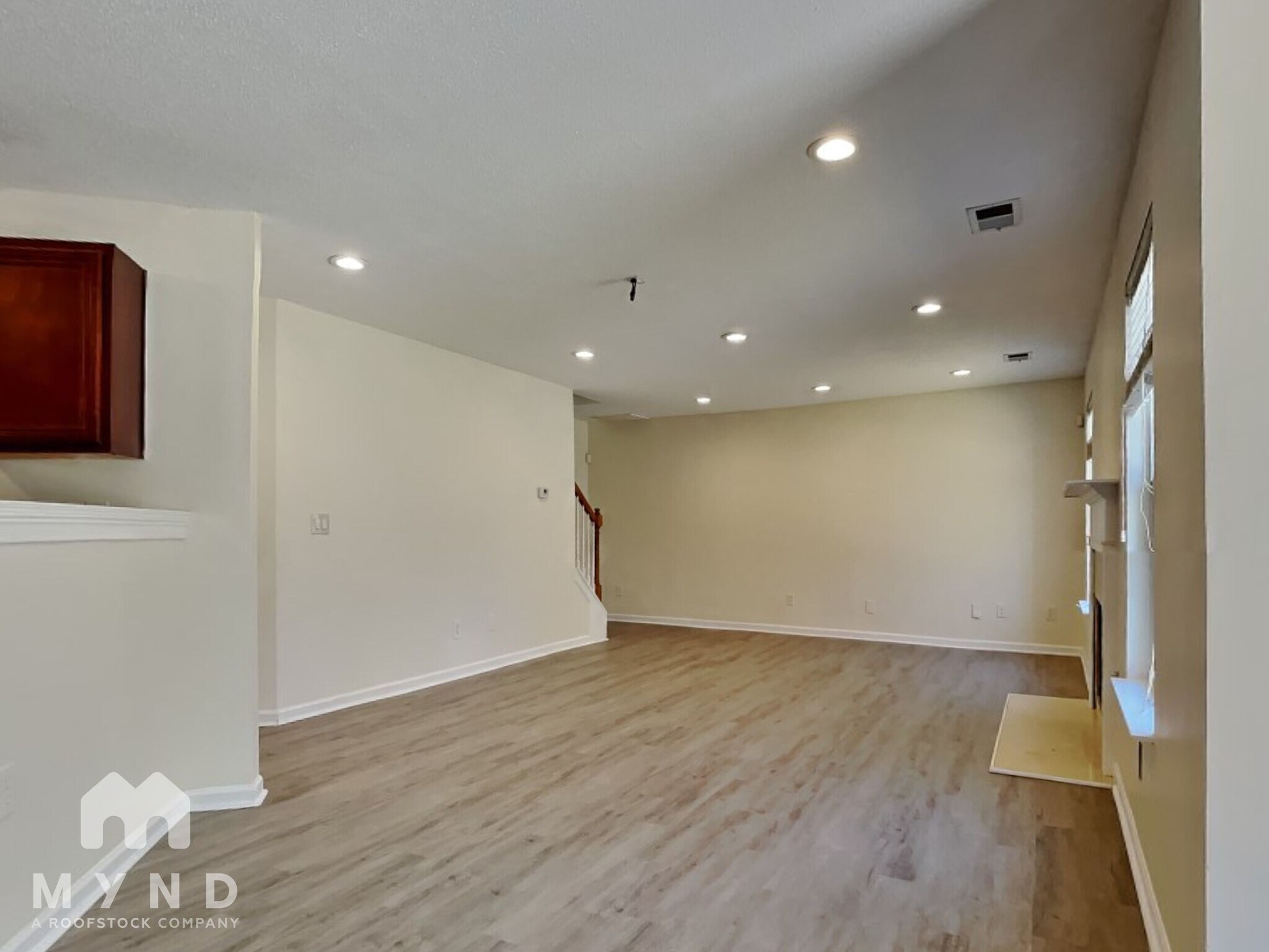 Building Photo - 6099 Trotters Cir